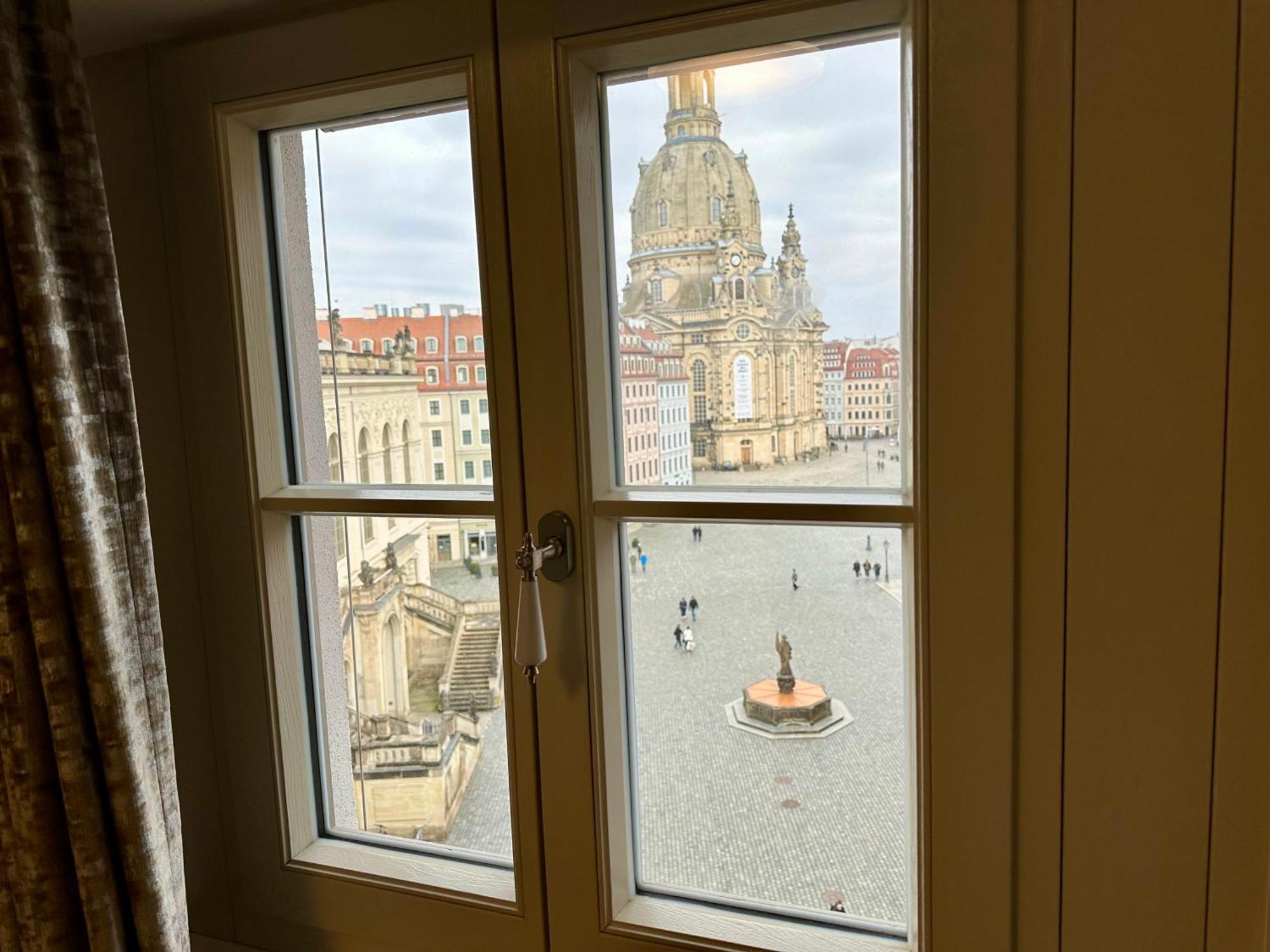 Exklusives Apartment Mit Einmaligem Blick Zur Frauenkirche - Parkplatz Kostenfrei Дрезден Екстериор снимка
