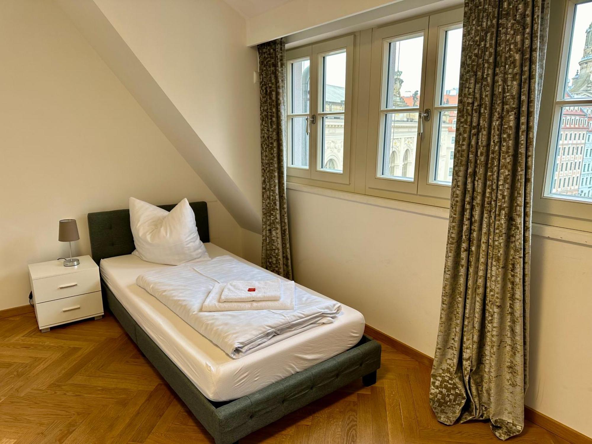 Exklusives Apartment Mit Einmaligem Blick Zur Frauenkirche - Parkplatz Kostenfrei Дрезден Екстериор снимка